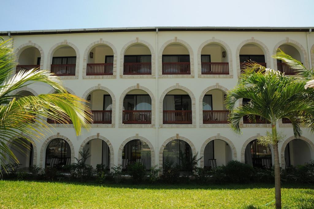 Lotfa Resort Diani เดียนีบีช ภายนอก รูปภาพ