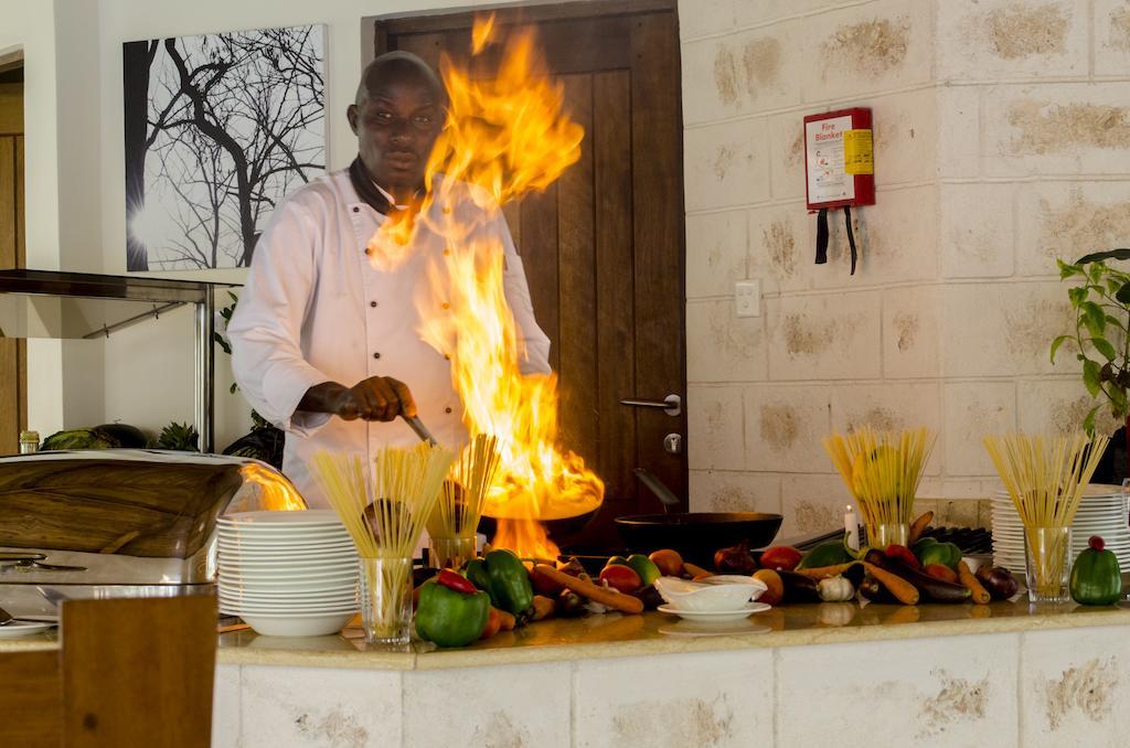 Lotfa Resort Diani เดียนีบีช ภายนอก รูปภาพ