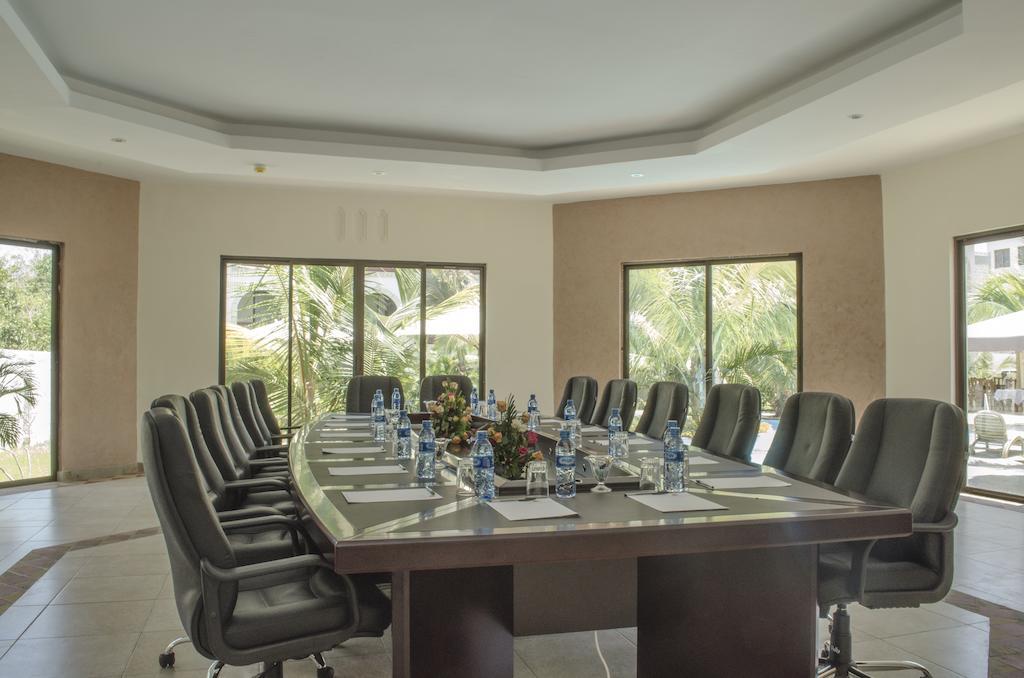 Lotfa Resort Diani เดียนีบีช ภายนอก รูปภาพ
